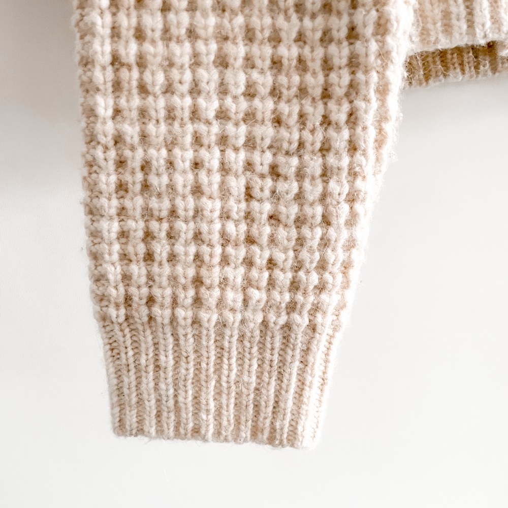 *SOLD* NWOT Wilfred Turtleneck Knit Sweater - Picture 14 of 15